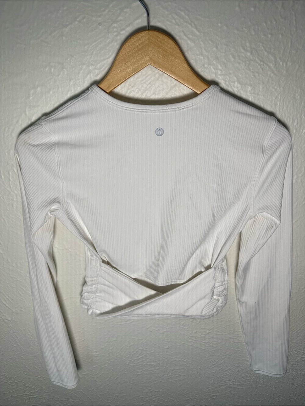 Lululemon Long Sleeve Top Womens Small White Ribbed Athletic Athleisure - Picture 5 of 6